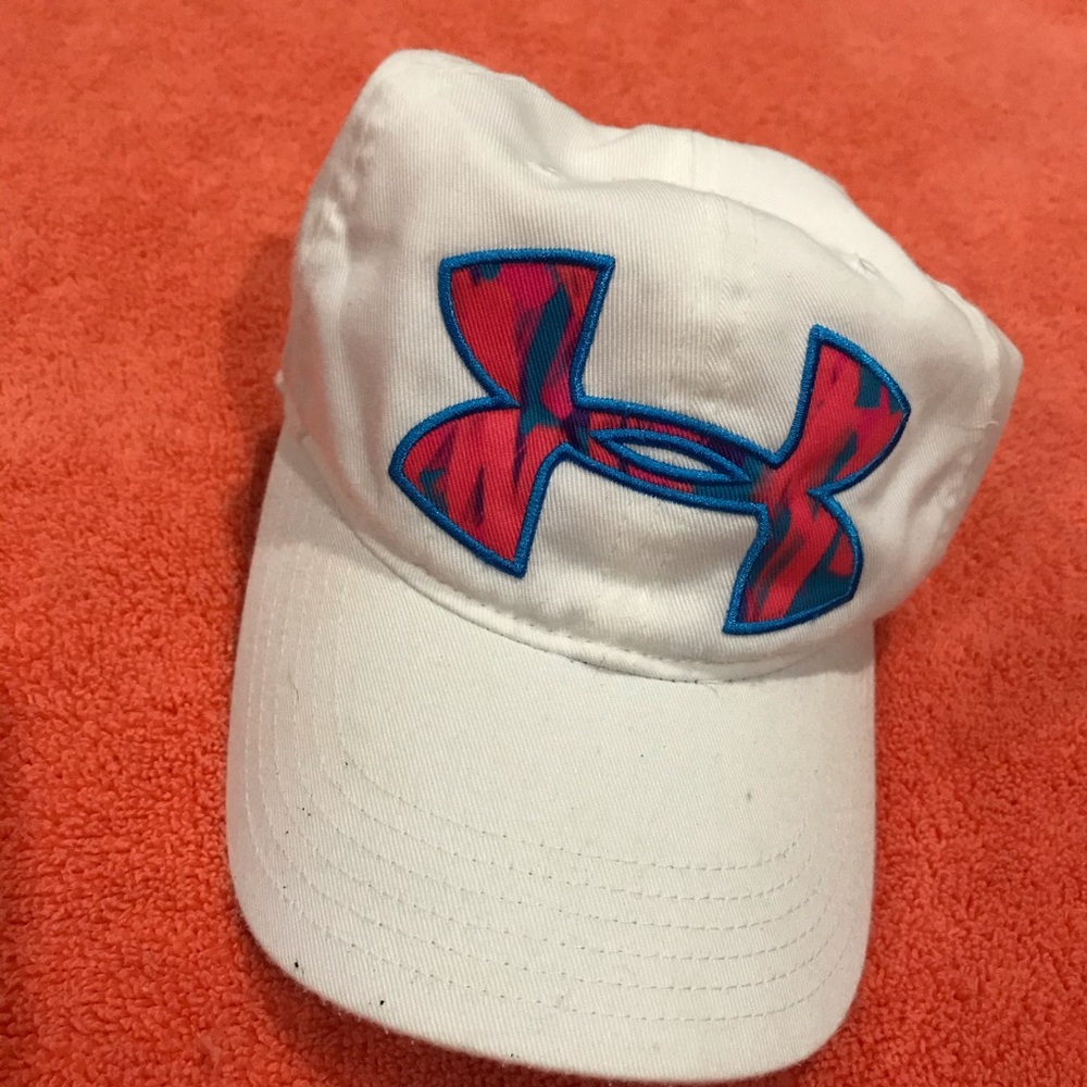 Under Armor Cap white with pink and blue emblem